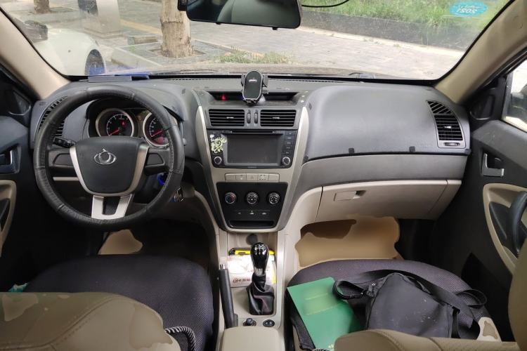 Used Geely Auto GX7 2012 1.8L Manual Comfort Version Center Console