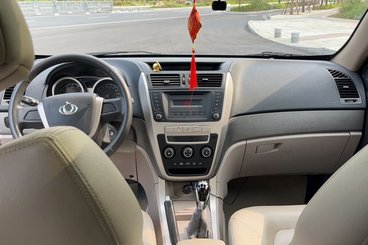 Used Geely Auto GX7 2012 1.8L Manual Elite Model Center Console