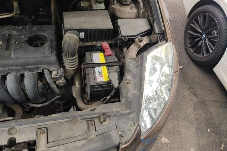 Used Geely Auto GX7 2012 1.8L Manual Comfort Version Engine Bay Left