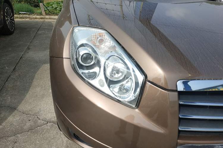 Used Geely Auto GX7 2012 1.8L Manual Elite Model Right Front Headlight