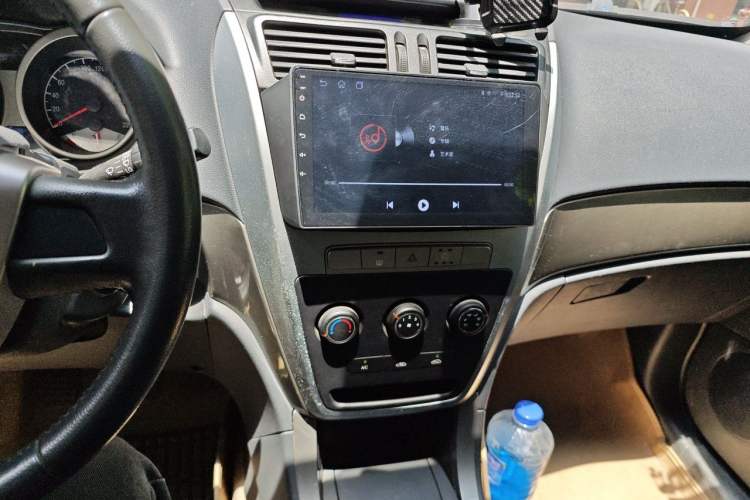 Used Geely Auto GX7 2013 1.8L Manual Entry-Level Model Audio And AC Panel