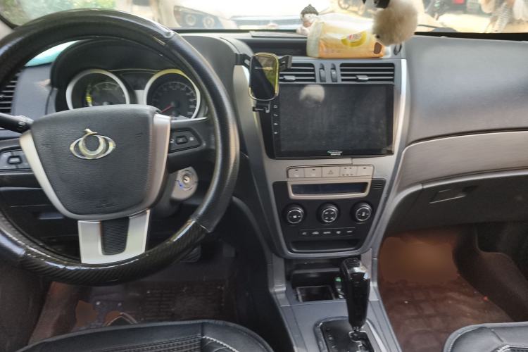 Used Geely Auto GX7 2013 2.0L Automatic Prestige Edition Center Console