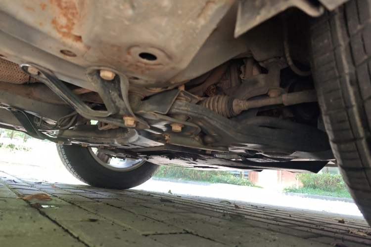 Used Geely Auto GX7 2013 1.8L Manual Entry-Level Model Chassis Front Right