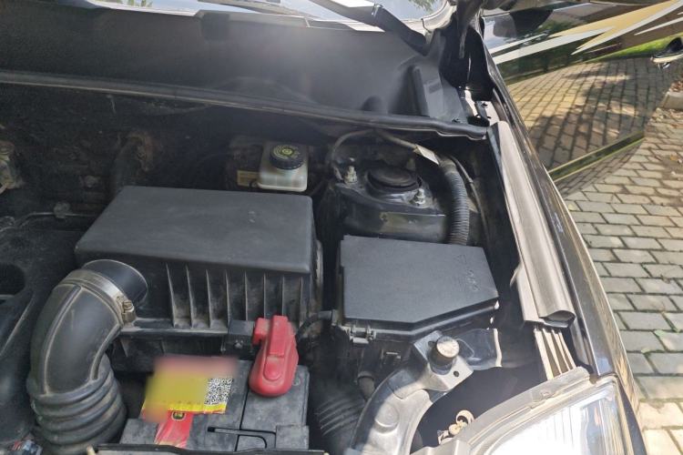 Used Geely Auto GX7 2013 1.8L Manual Entry-Level Model Engine Bay Left