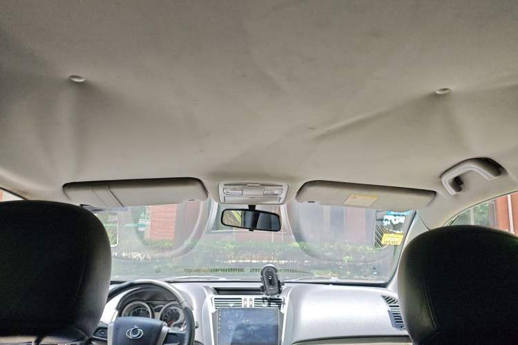 Used Geely Auto GX7 2013 1.8L Manual Entry-Level Model Headliner