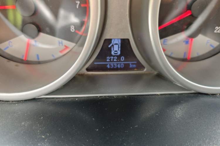 Used Geely Auto GX7 2013 1.8L Manual Entry-Level Model Odometer Close Up