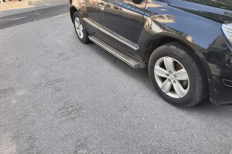 Used Geely Auto GX7 2013 2.0L Automatic Prestige Edition Right Front Wheel Hub