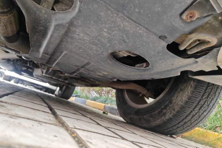 Used Geely Auto GX7 2013 2.0L Automatic Entry-Level Trim Chassis Front Right