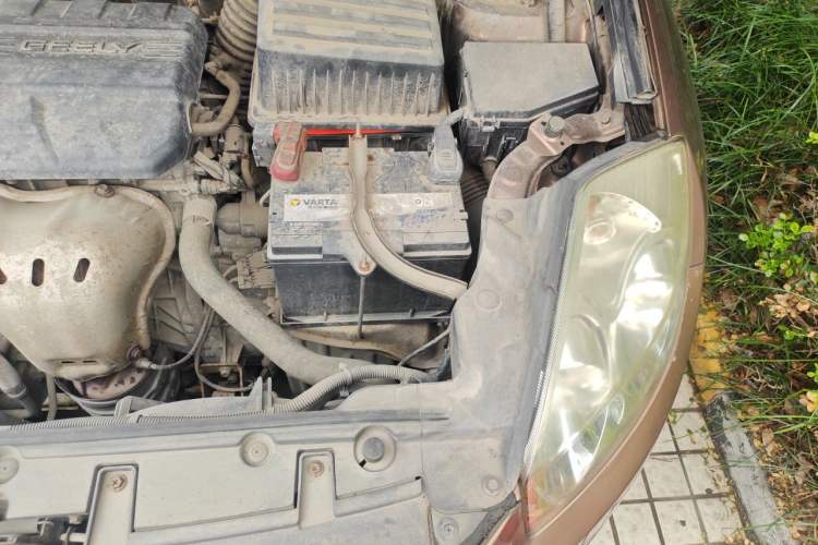 Used Geely Auto GX7 2013 2.0L Automatic Entry-Level Trim Engine Bay Left