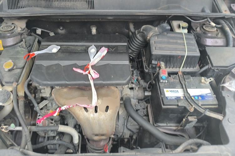 Used Geely Auto GX7 2013 2.0L Automatic Prestige Edition Engine Bay
