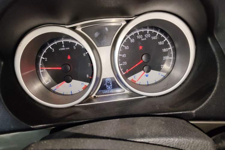 Used Geely Auto GX7 2013 2.0L Automatic Prestige Edition Instrument Cluster