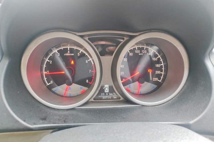 Used Geely Auto GX7 2013 2.0L Automatic Entry-Level Trim Instrument Cluster