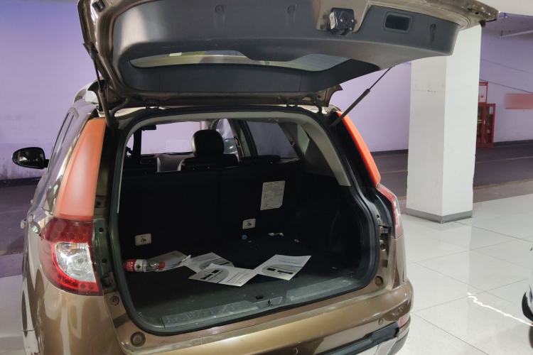 Used Geely Auto GX7 2013 2.0L Automatic Prestige Edition Trunk