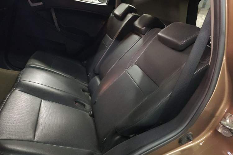 Used Geely Auto GX7 2013 2.0L Automatic Prestige Edition Left Rear Seat