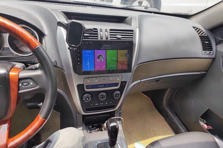 Used Geely Auto GX7 2013 2.0L Automatic Prestige Edition Audio And AC Panel