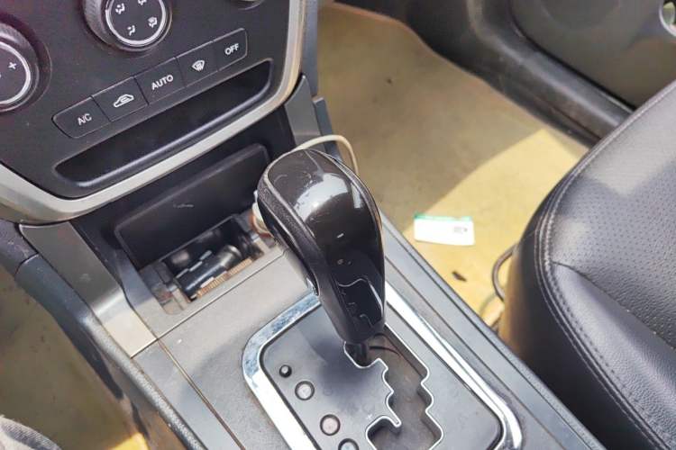 Used Geely Auto GX7 2013 2.0L Automatic Prestige Edition Gear Lever