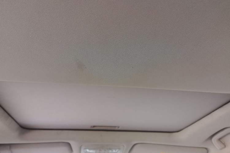 Used Geely Auto GX7 2013 1.8L Manual Elite Model Headliner
