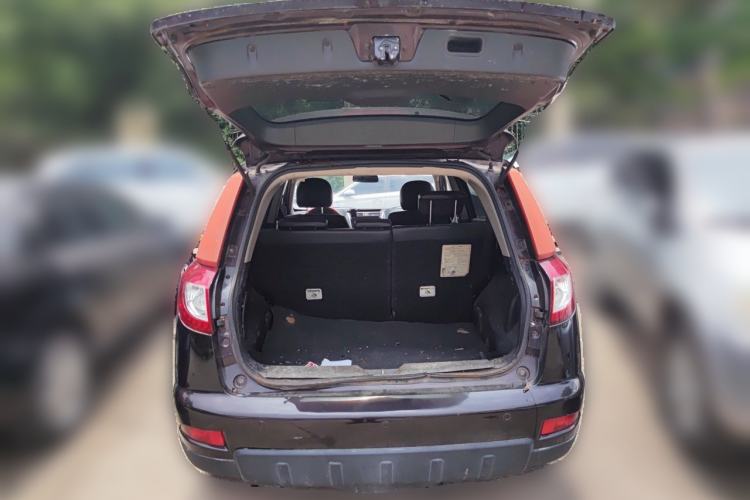 Used Geely Auto GX7 2013 2.0L Automatic Prestige Edition Trunk