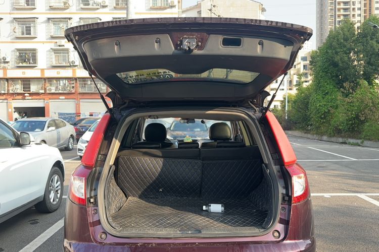 Used Geely Auto GX7 2013 1.8L Manual Elite Model Trunk
