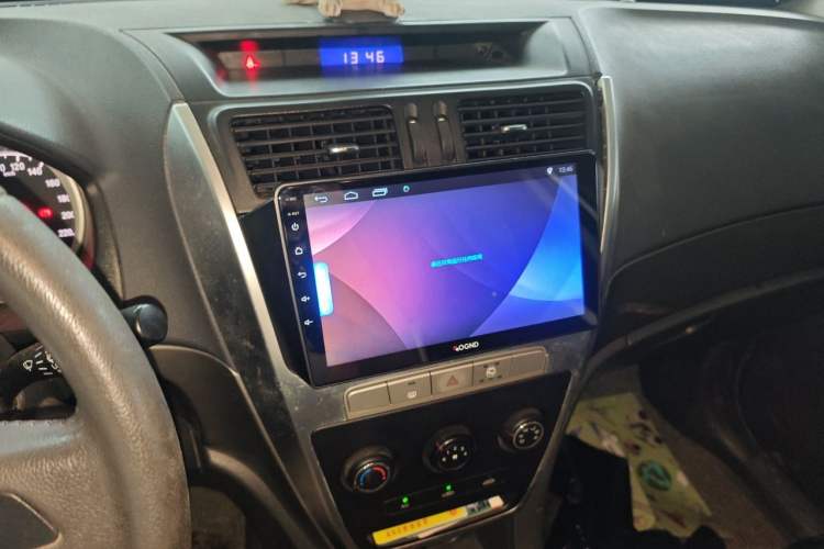 Used Geely Auto GX7 2013 1.8L Manual Entry-Level Model Audio And AC Panel