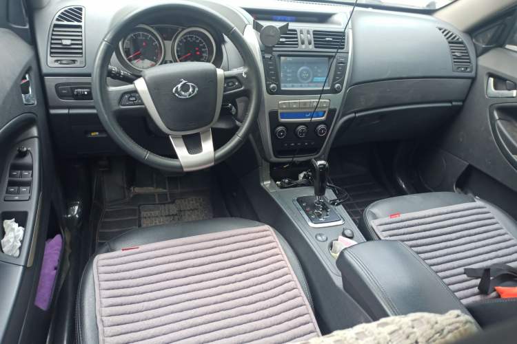 Used Geely Auto GX7 2013 2.0L Automatic Prestige Edition Center Console