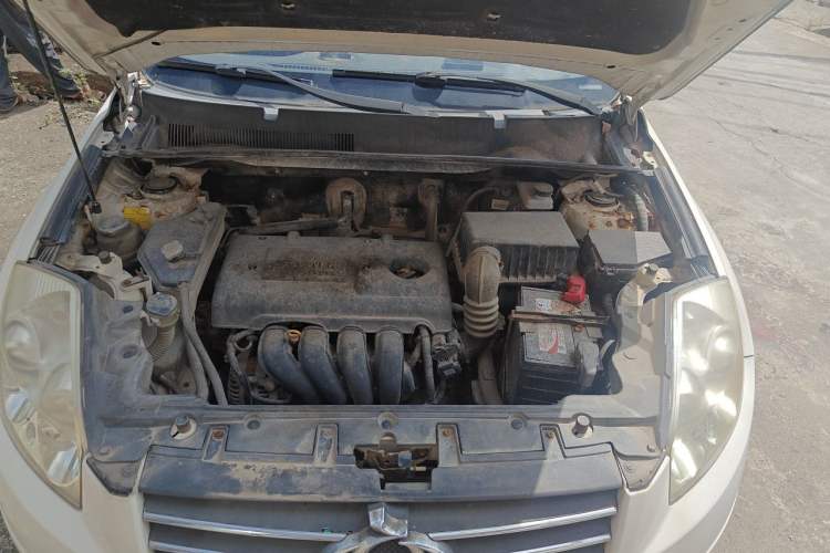 Used Geely Auto GX7 2013 1.8L Manual Elite Model Engine Bay