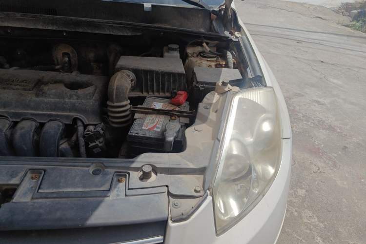Used Geely Auto GX7 2013 1.8L Manual Elite Model Engine Bay Left