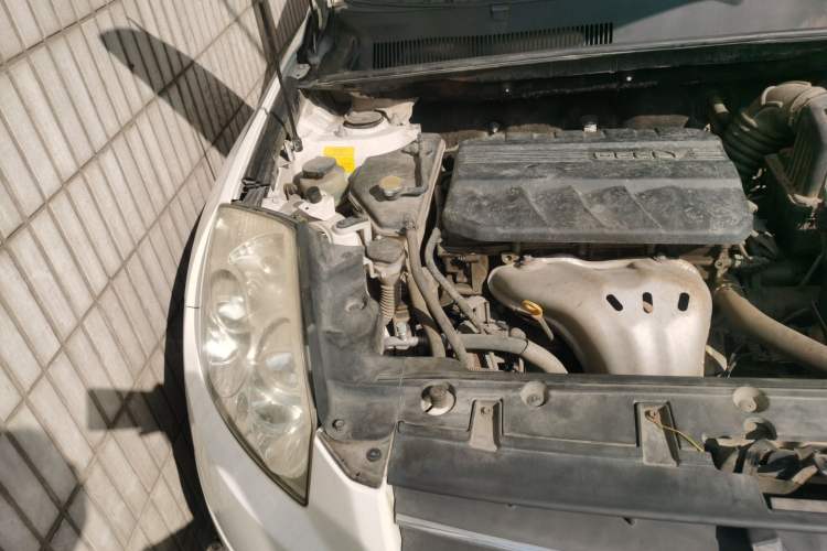 Used Geely Auto GX7 2013 2.0L Automatic Prestige Edition Engine Bay Right