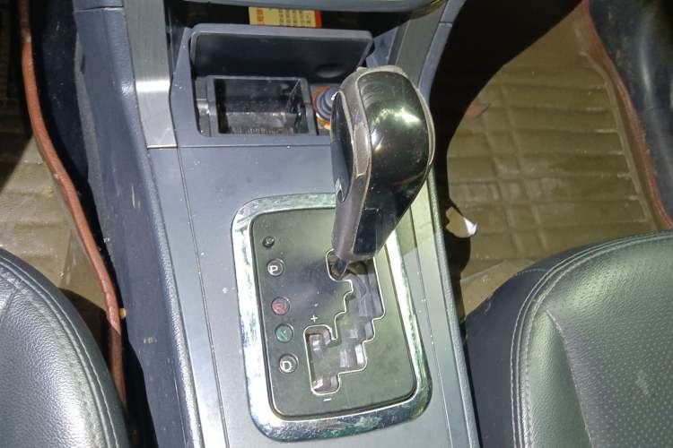 Used Geely Auto GX7 2013 2.0L Automatic Prestige Edition Gear Lever