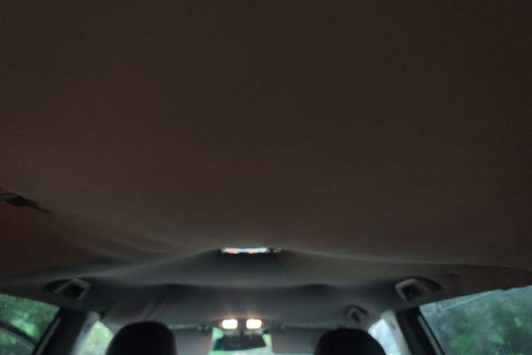 Used Geely Auto GX7 2013 1.8L Manual Entry-Level Model Headliner