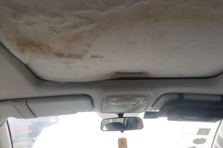 Used Geely Auto GX7 2013 2.0L Automatic Prestige Edition Headliner