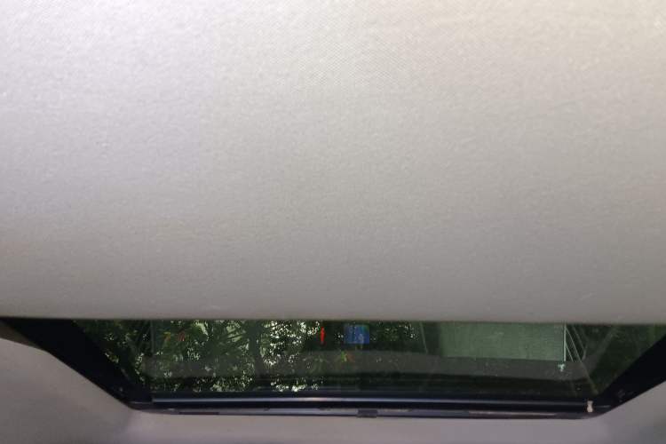 Used Geely Auto GX7 2013 2.0L Automatic Prestige Edition Headliner