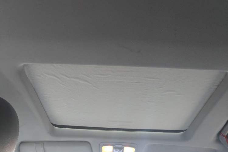Used Geely Auto GX7 2013 2.0L Manual Luxury Version Headliner
