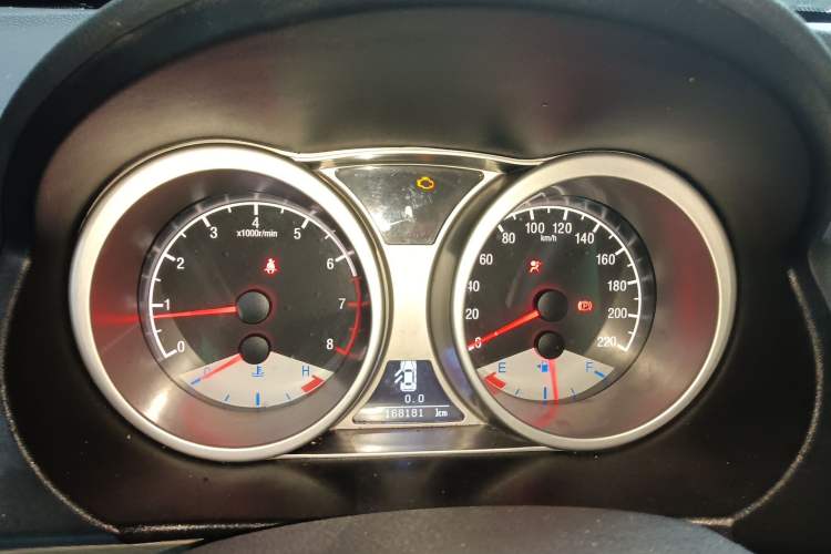 Used Geely Auto GX7 2013 2.0L Automatic Prestige Edition Instrument Cluster