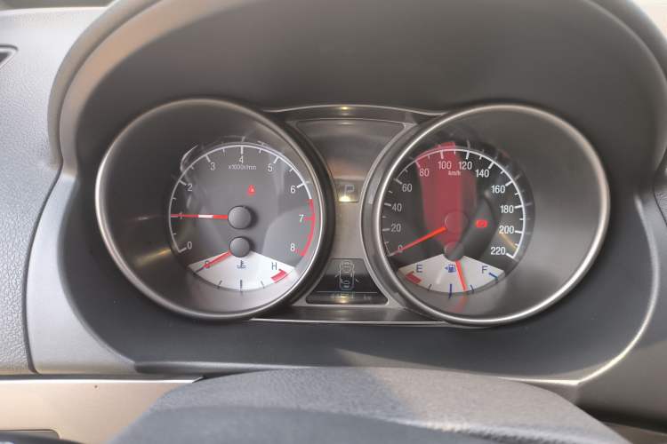 Used Geely Auto GX7 2013 2.0L Automatic Entry-Level Trim Instrument Cluster