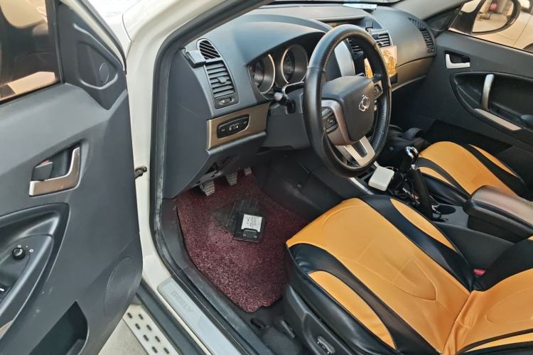 Used Geely Auto GX7 2013 1.8L Manual Luxury Model Interior 3