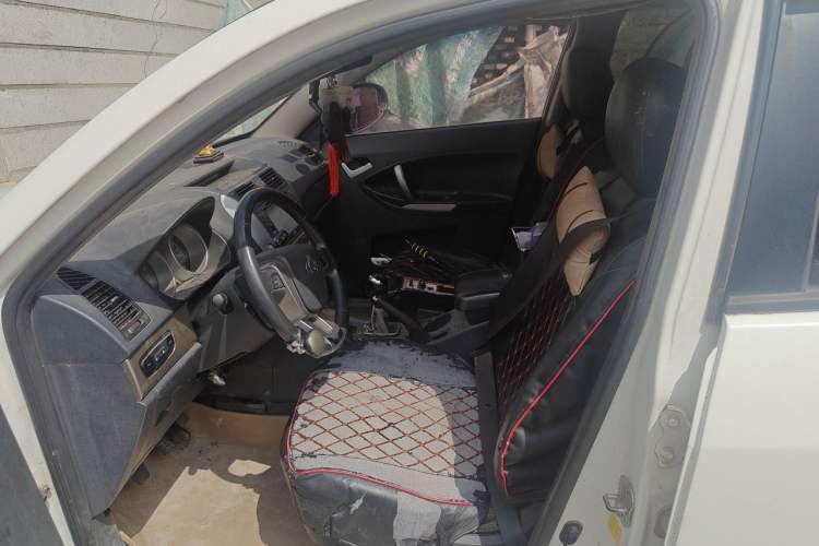 Used Geely Auto GX7 2013 1.8L Manual Elite Model Left Front Seat