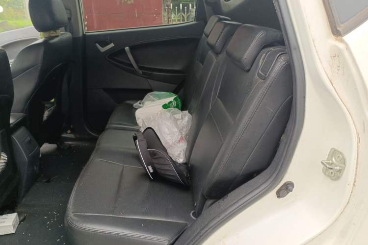 Used Geely Auto GX7 2013 2.0L Automatic Prestige Edition Left Rear Seat