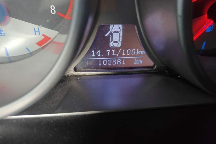 Used Geely Auto GX7 2013 2.0L Manual Luxury Version Odometer Close Up