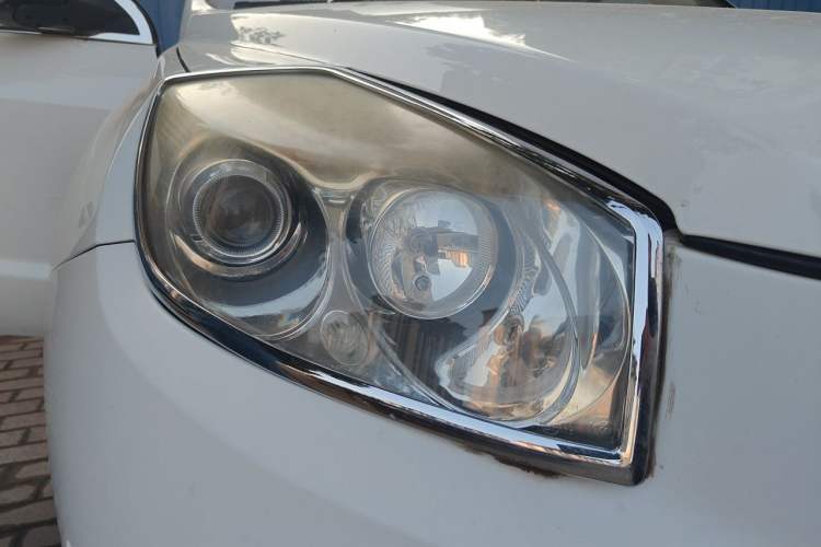 Used Geely Auto GX7 2013 2.0L Manual Luxury Version Right Front Headlight