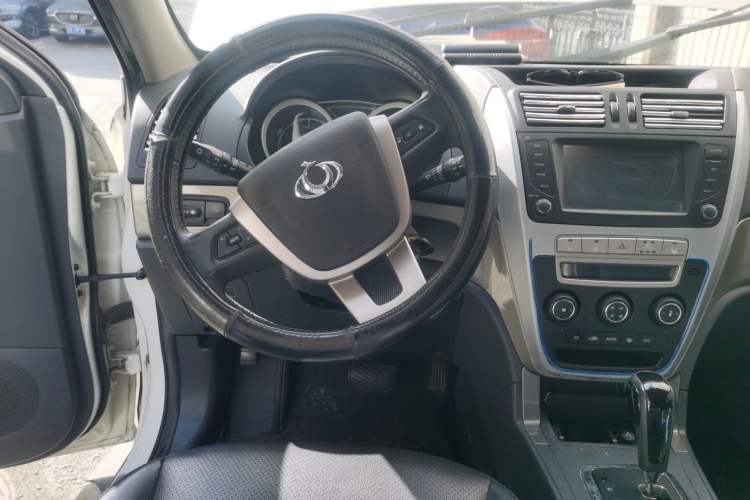 Used Geely Auto GX7 2013 2.0L Automatic Prestige Edition Steering Wheel