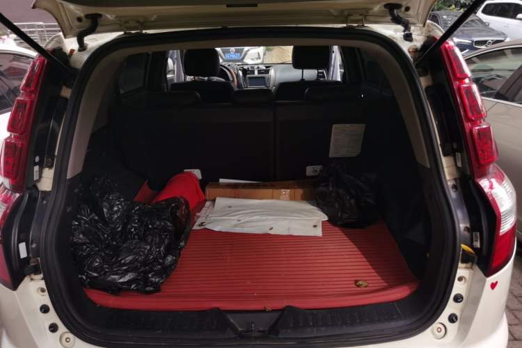Used Geely Auto GX7 2013 2.0L Automatic Prestige Edition Trunk