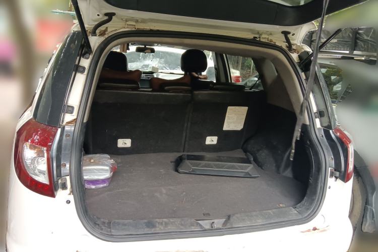 Used Geely Auto GX7 2013 2.0L Automatic Prestige Edition Trunk