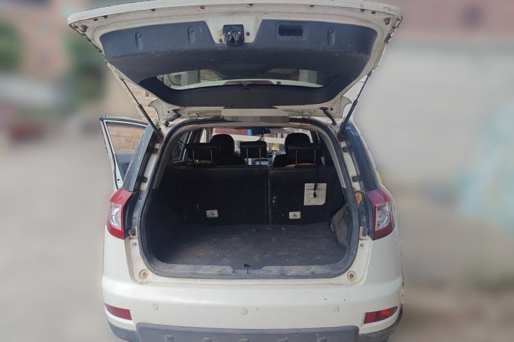 Used Geely Auto GX7 2013 1.8L Manual Elite Model Trunk