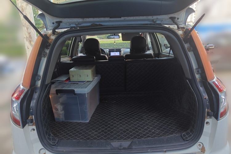 Used Geely Auto GX7 2013 2.0L Manual Luxury Version Trunk