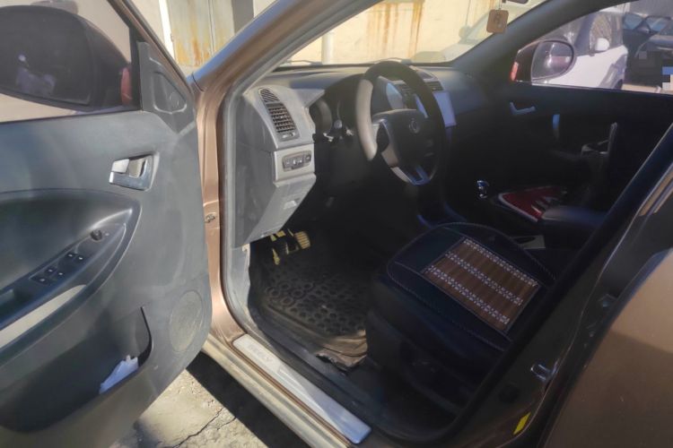 Used Geely Auto GX7 2013 1.8L Manual Entry-Level Model Driver Seat