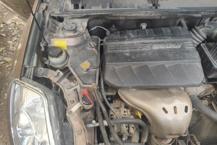 Used Geely Auto GX7 2013 2.0L Automatic Prestige Edition Engine Bay Right
