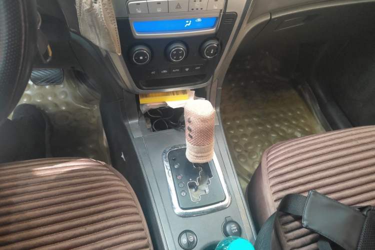 Used Geely Auto GX7 2013 2.0L Automatic Prestige Edition Gear Lever