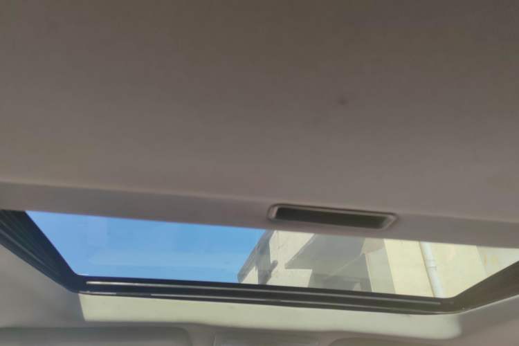 Used Geely Auto GX7 2013 1.8L Manual Entry-Level Model Headliner
