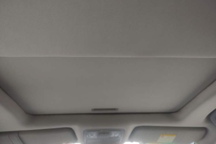 Used Geely Auto GX7 2013 2.0L Automatic Prestige Edition Headliner